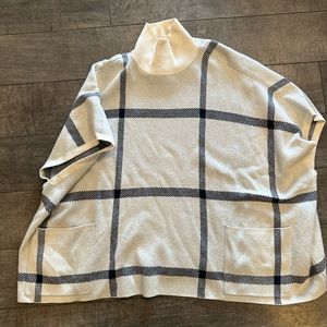 Ann Taylor Cream and Black Plaid Poncho